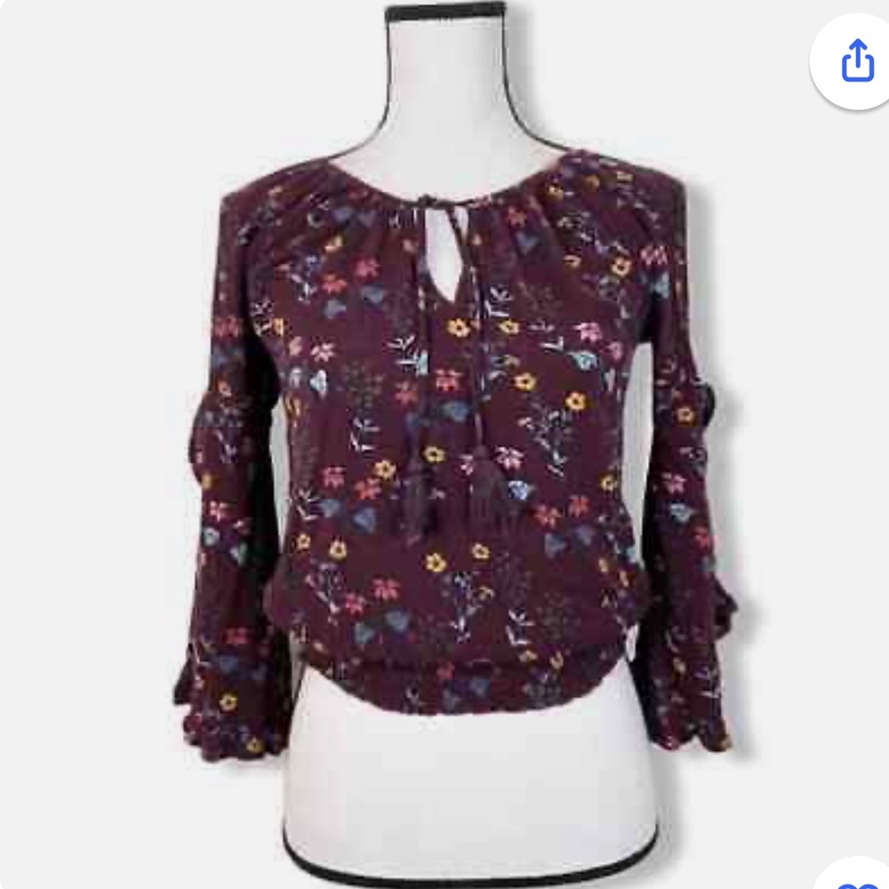 ✨5 for 25 Sale✨ Boho Ruffled bell sleeve floral blouse